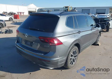 2019 Volkswagen Tiguan 2.0T Se/2.0T Sel/2.0T Sel R-Line/2.0T Sel R-Line Black из США, поврежденный, VIN 3VV2B7AX0KM017003